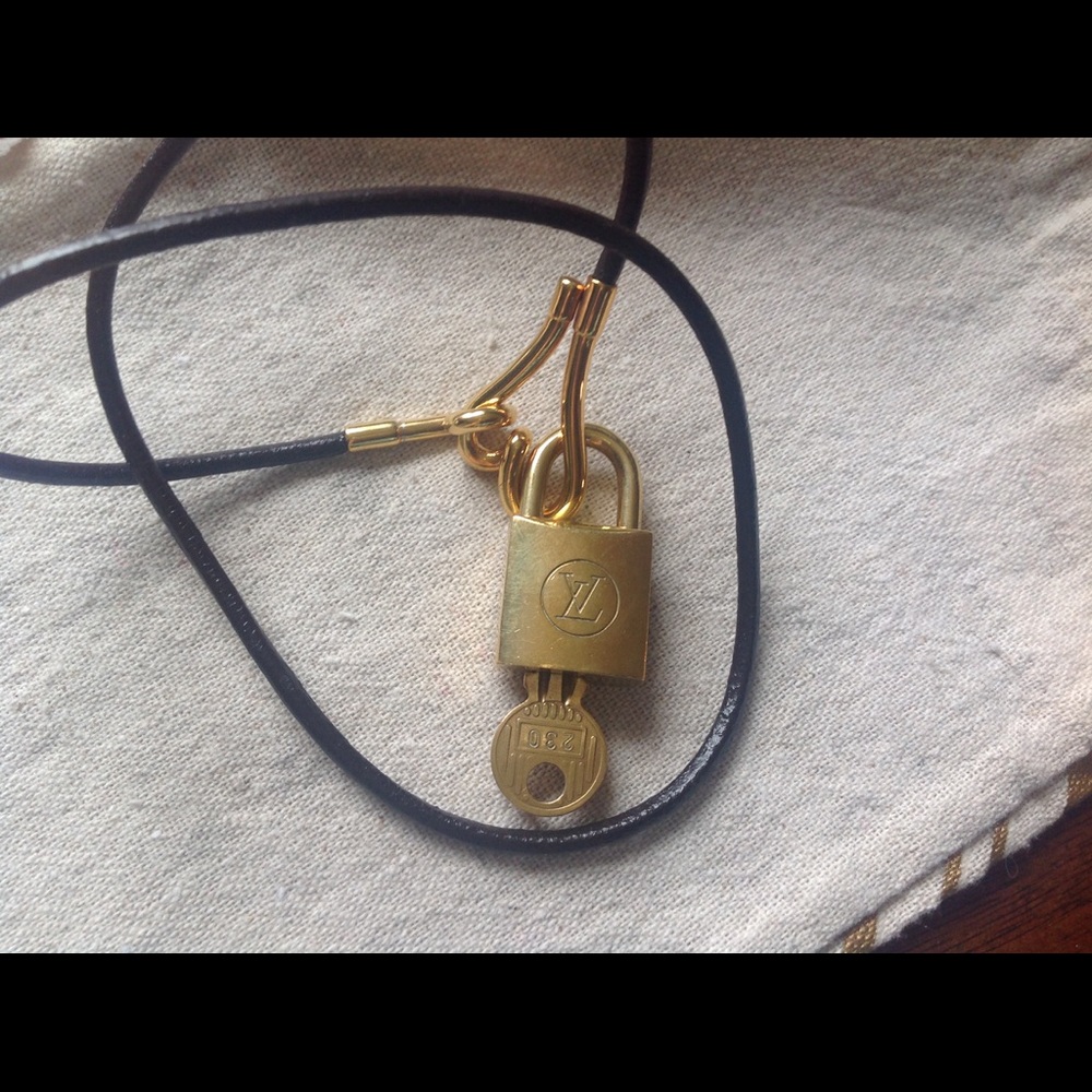 Louis Vuitton Padlock Necklace - Picture 3 of 3